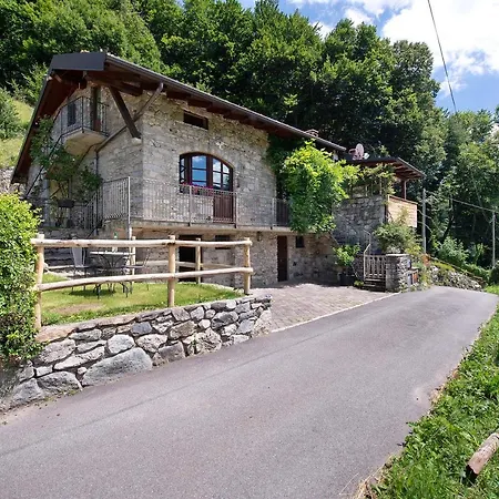 Farmhouse Of Grandfather Chek Semesterbostad *