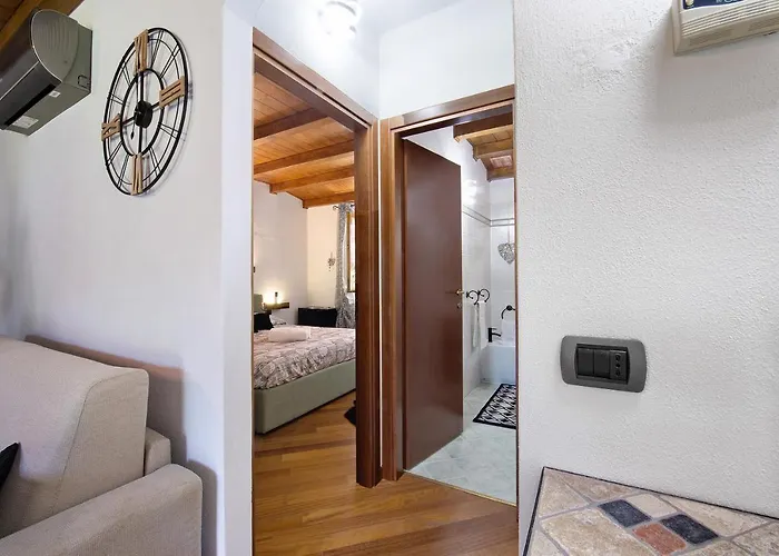 Farmhouse Of Grandfather Chek *