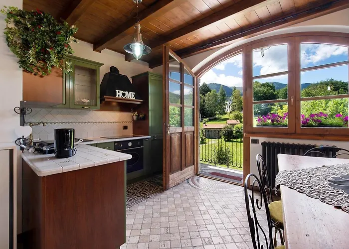 Farmhouse Of Grandfather Chek *