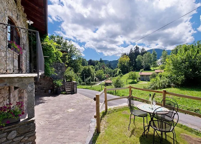 Farmhouse Of Grandfather Chek Nyaraló