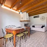 Vakantiehuis Farmhouse Of Grandfather Chek *